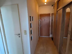 Prodej bytu 2+kk, Praha - Kobylisy, Třebenická, 39 m2