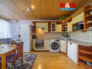 Prodej bytu 3+1, Měděnec, Náměstí, 70 m2
