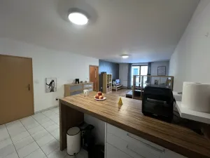 Pronájem bytu 2+kk, Pardubice - Bílé Předměstí, Husova, 69 m2