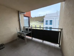 Pronájem bytu 2+kk, Pardubice - Bílé Předměstí, Husova, 69 m2