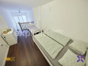 Pronájem bytu 1+kk, Zlín, Devadesátá, 40 m2