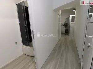 Prodej obchodního prostoru, Praha - Libeň, 58 m2