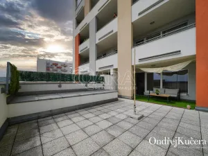 Prodej bytu 1+kk, Praha - Horní Měcholupy, Modenská, 70 m2