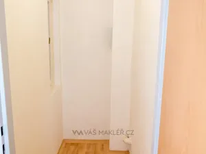 Pronájem bytu 3+kk, Praha - Karlín, Pobřežní, 88 m2