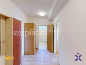Pronájem bytu 2+kk, Zlín, Voženílkova, 51 m2