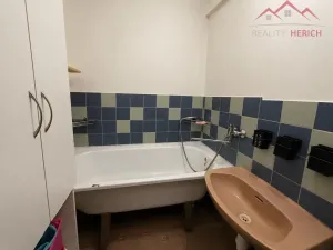 Prodej bytu 3+1, Kadaň, Chomutovská, 72 m2