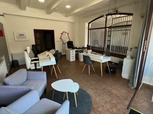 Pronájem kanceláře, Pardubice - Bílé Předměstí, Štrossova, 70 m2
