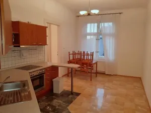 Pronájem bytu 2+1, Praha - Vršovice, Madridská, 72 m2