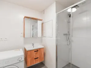 Pronájem bytu 3+1, Praha - Střížkov, Jablonecká, 68 m2