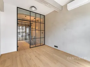 Pronájem bytu 3+kk, Praha - Vysočany, Kolbenova, 65 m2