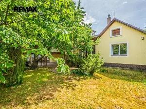 Prodej rodinného domu, Hřebeč, V háji, 165 m2