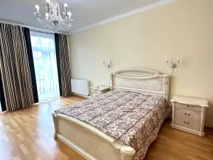 Prodej bytu 3+1, Karlovy Vary, Sadová, 112 m2