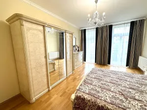 Prodej bytu 3+1, Karlovy Vary, Sadová, 112 m2