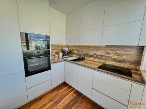 Prodej bytu 2+kk, Praha - Vršovice, Jerevanská, 77 m2