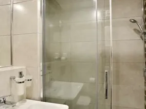 Pronájem bytu 2+kk, Praha - Bubeneč, U studánky, 40 m2