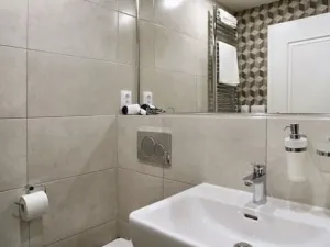 Pronájem bytu 2+kk, Praha - Bubeneč, U studánky, 40 m2