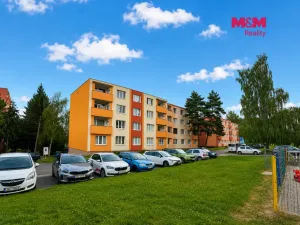 Prodej bytu 2+1, Karlovy Vary - Doubí, Jahodová, 65 m2