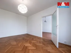 Prodej bytu 1+1, Karlovy Vary, Chomutovská, 35 m2