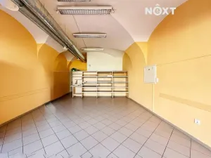 Pronájem obchodního prostoru, Prostějov, Pernštýnské nám., 62 m2