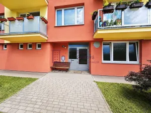 Pronájem bytu 2+1, Jindřichův Hradec - Jindřichův Hradec II, sídliště U Nádraží, 63 m2