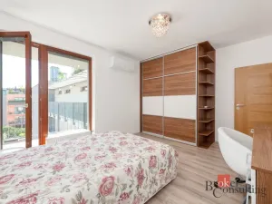 Pronájem bytu 2+kk, Praha - Holešovice, Na Maninách, 60 m2