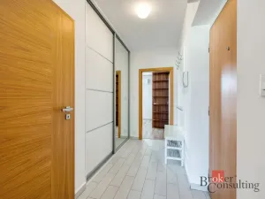 Pronájem bytu 2+kk, Praha - Holešovice, Na Maninách, 60 m2