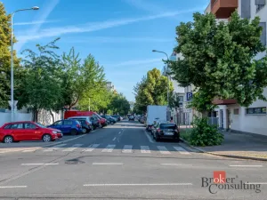 Pronájem bytu 2+kk, Praha - Holešovice, Na Maninách, 60 m2