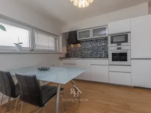 Prodej bytu 2+kk, Buštěhrad, Ořešín, 52 m2