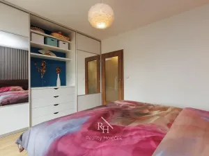 Prodej bytu 2+kk, Buštěhrad, Ořešín, 52 m2