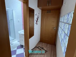 Pronájem bytu 1+kk, Kroměříž, Oskol, 25 m2