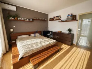 Pronájem bytu 3+kk, Praha, Nad Smetankou, 86 m2