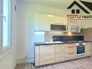 Pronájem bytu 1+1, Jaroměř, nábřeží 17. listopadu, 35 m2