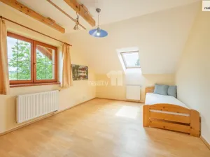 Prodej rodinného domu, Kamenice - Struhařov, Slunečná, 200 m2