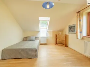 Prodej rodinného domu, Kamenice - Struhařov, Slunečná, 200 m2