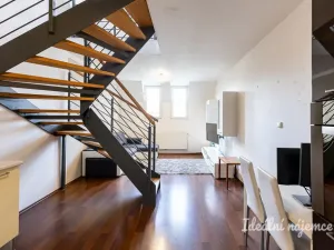 Pronájem bytu 2+kk, Praha - Kbely, Pod Nouzovem, 57 m2
