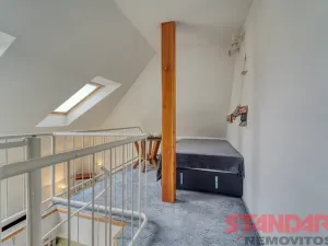 Prodej komerční nemovitosti, Chrášťany, Plzeňská, 207 m2