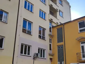 Prodej obchodního prostoru, Praha, Bělohorská, 86 m2