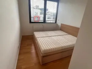 Pronájem bytu 2+kk, Praha - Libeň, Zenklova, 53 m2