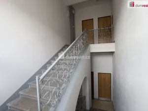Prodej bytu 2+1, Karlovy Vary, Vítězná, 110 m2