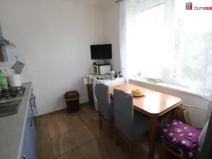 Prodej bytu 2+1, Karlovy Vary - Drahovice, Vítězná, 68 m2
