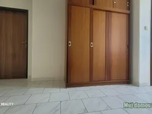 Pronájem bytu 3+1, Praha - Kobylisy, Nad záložnou, 85 m2