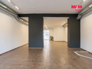 Pronájem obchodního prostoru, Pardubice - Zelené Předměstí, Smetanovo náměstí, 130 m2