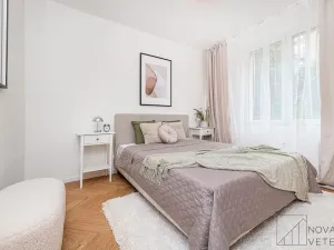 Pronájem bytu 2+kk, Praha - Vršovice, Jakutská, 41 m2