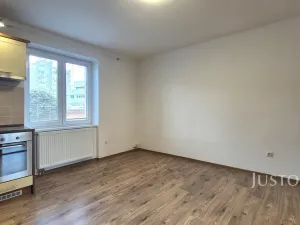 Pronájem bytu 2+kk, Písek - Budějovické Předměstí, Nádražní, 32 m2