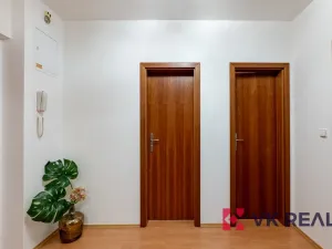 Prodej bytu 2+kk, Praha - Břevnov, Šlikova, 63 m2