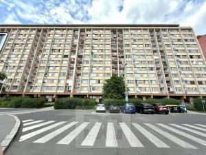 Pronájem bytu 3+1, Praha - Kobylisy, Kyselova, 64 m2