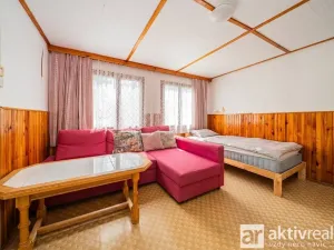 Pronájem chaty, Praha - Uhříněves, Středohorská, 35 m2