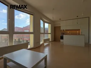 Pronájem bytu 2+kk, Praha - Újezd nad Lesy, Račiněveská, 51 m2