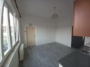 Pronájem bytu 2+kk, Cheb, Evropská, 31 m2