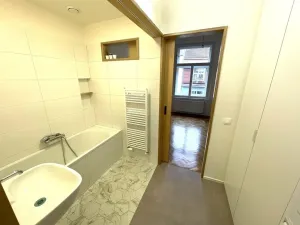 Pronájem bytu 2+kk, Praha - Vršovice, Na spojce, 45 m2